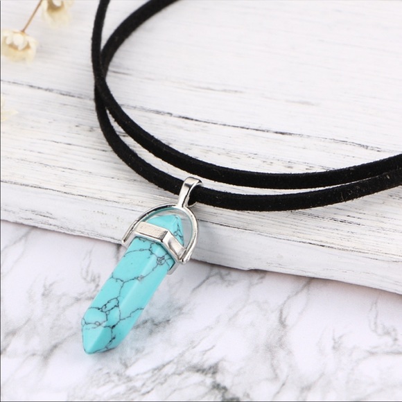 Crystal pendant necklace - Picture 4 of 12